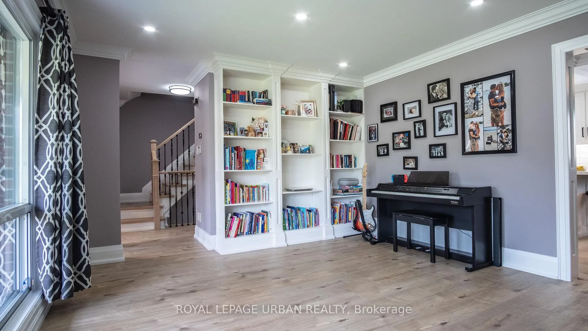 Photo 7 of 4 Deerfield Crescent, Brampton, Southgate — HOMEH