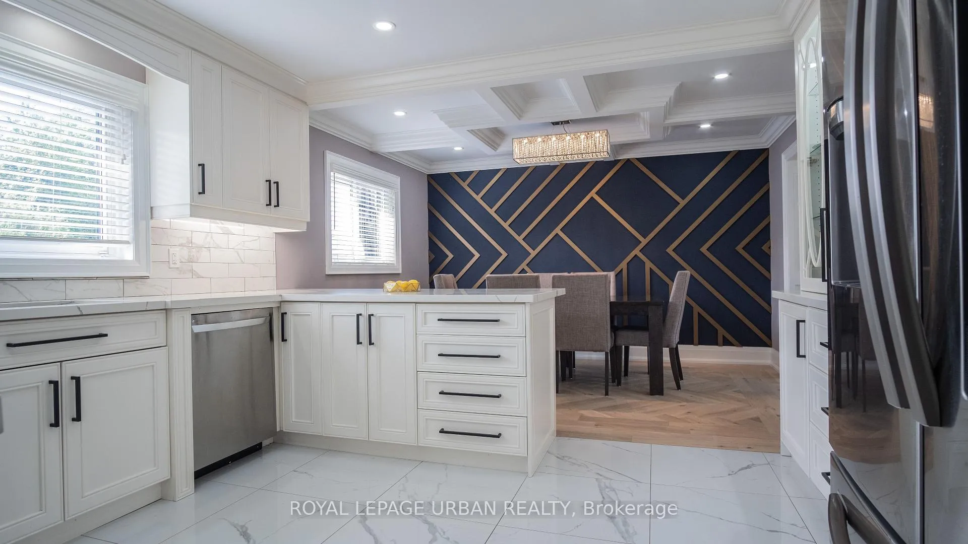 Photo 9 of 4 Deerfield Crescent, Brampton, Southgate — HOMEH
