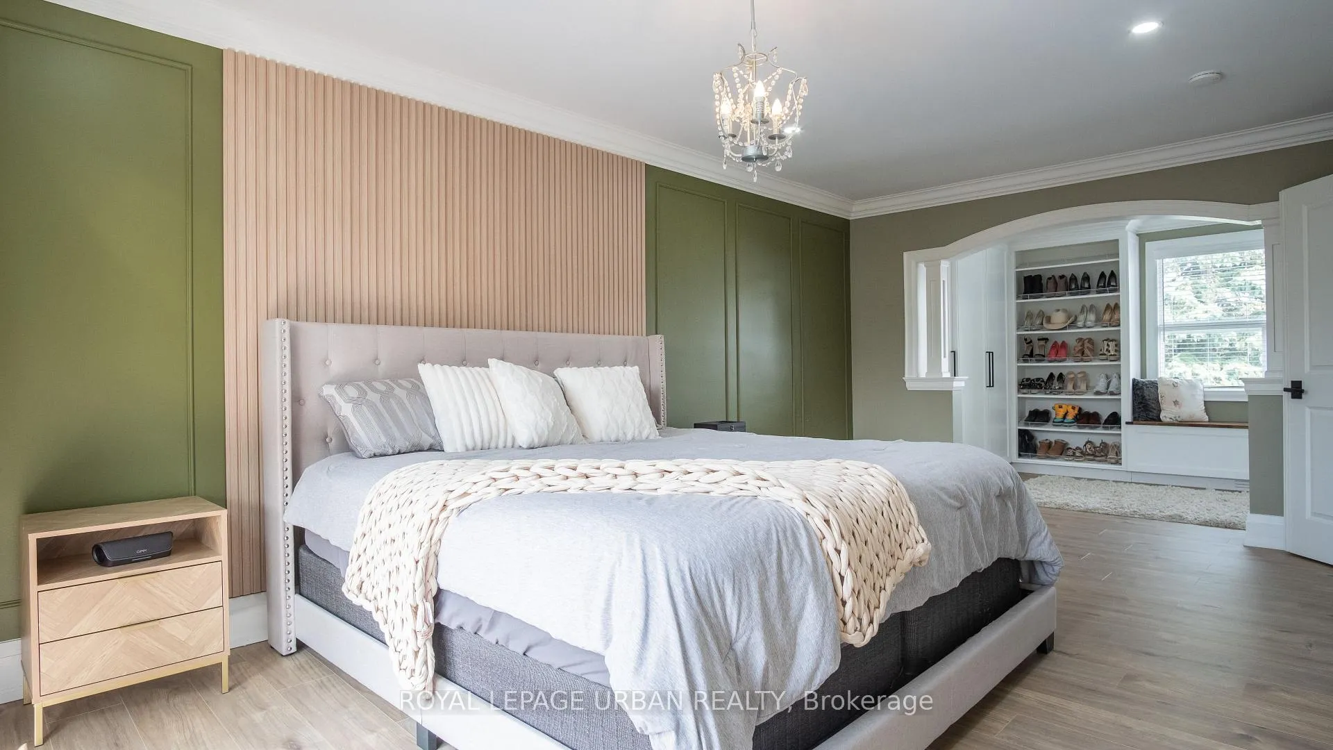 Photo 18 of 4 Deerfield Crescent, Brampton, Southgate — HOMEH