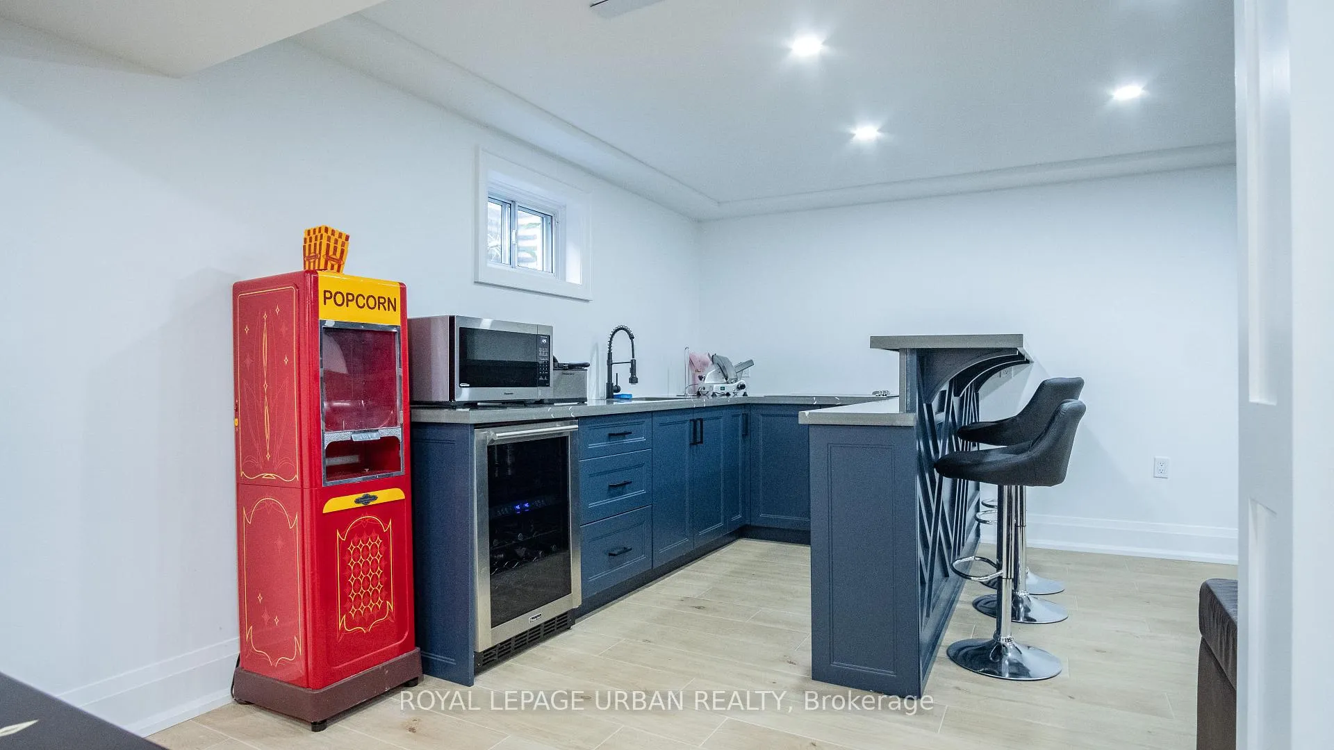 Photo 35 of 4 Deerfield Crescent, Brampton, Southgate — HOMEH