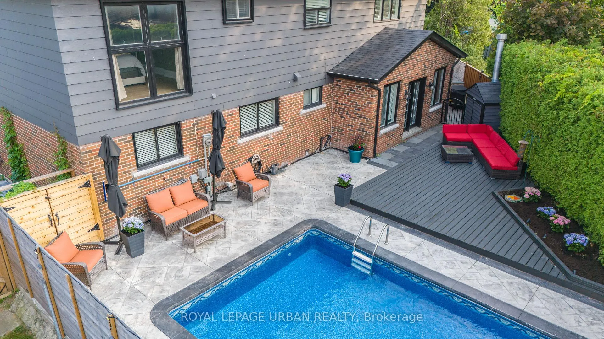 Photo 43 of 4 Deerfield Crescent, Brampton, Southgate — HOMEH