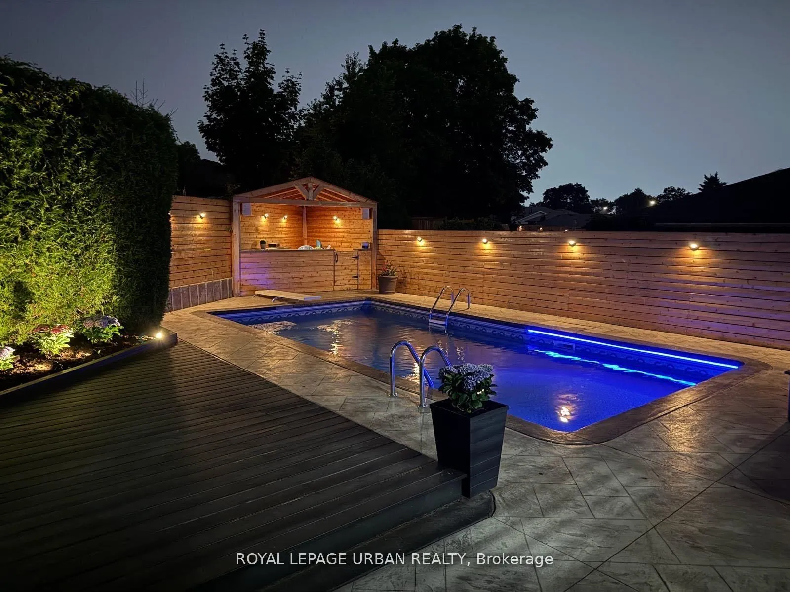 Photo 48 of 4 Deerfield Crescent, Brampton, Southgate — HOMEH