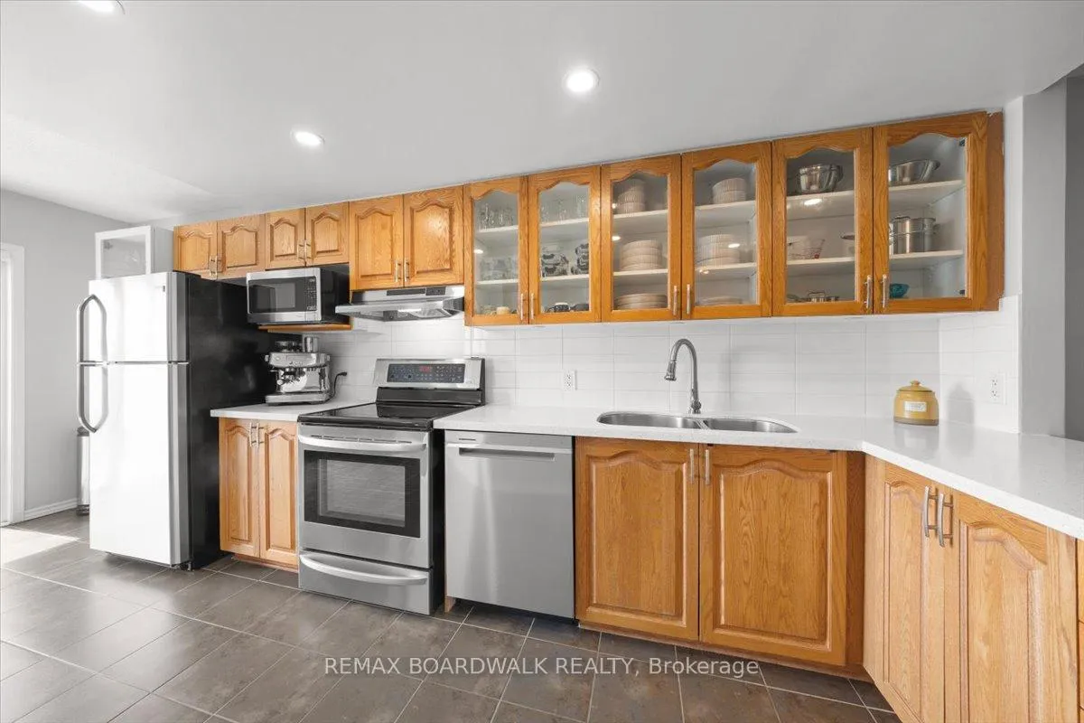 Photo 6 of 366 Crownridge Drive, Ottawa, Kanata - Emerald Meadows/Trailwest — HOMEH