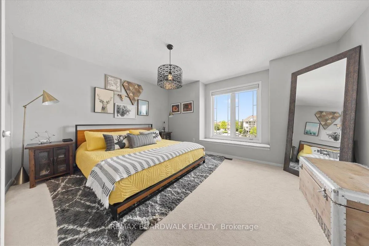 Photo 26 of 366 Crownridge Drive, Ottawa, Kanata - Emerald Meadows/Trailwest — HOMEH