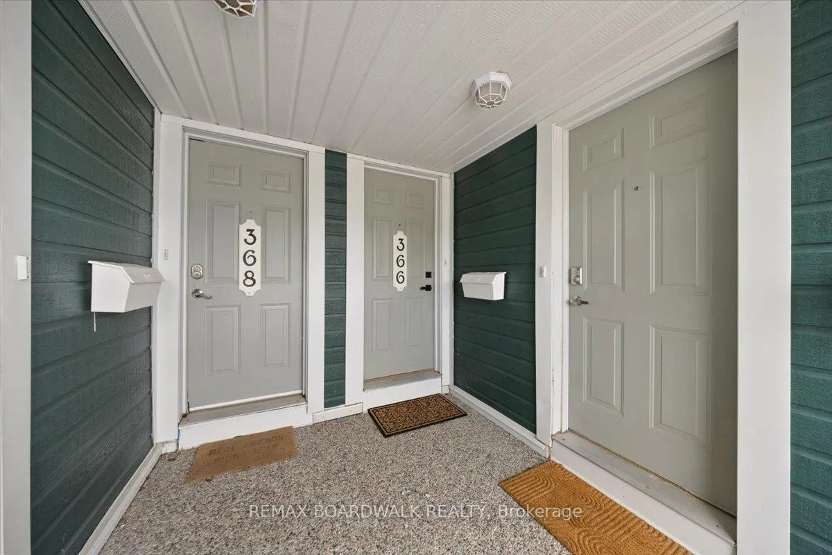 Photo 39 of 366 Crownridge Drive, Ottawa, Kanata - Emerald Meadows/Trailwest — HOMEH
