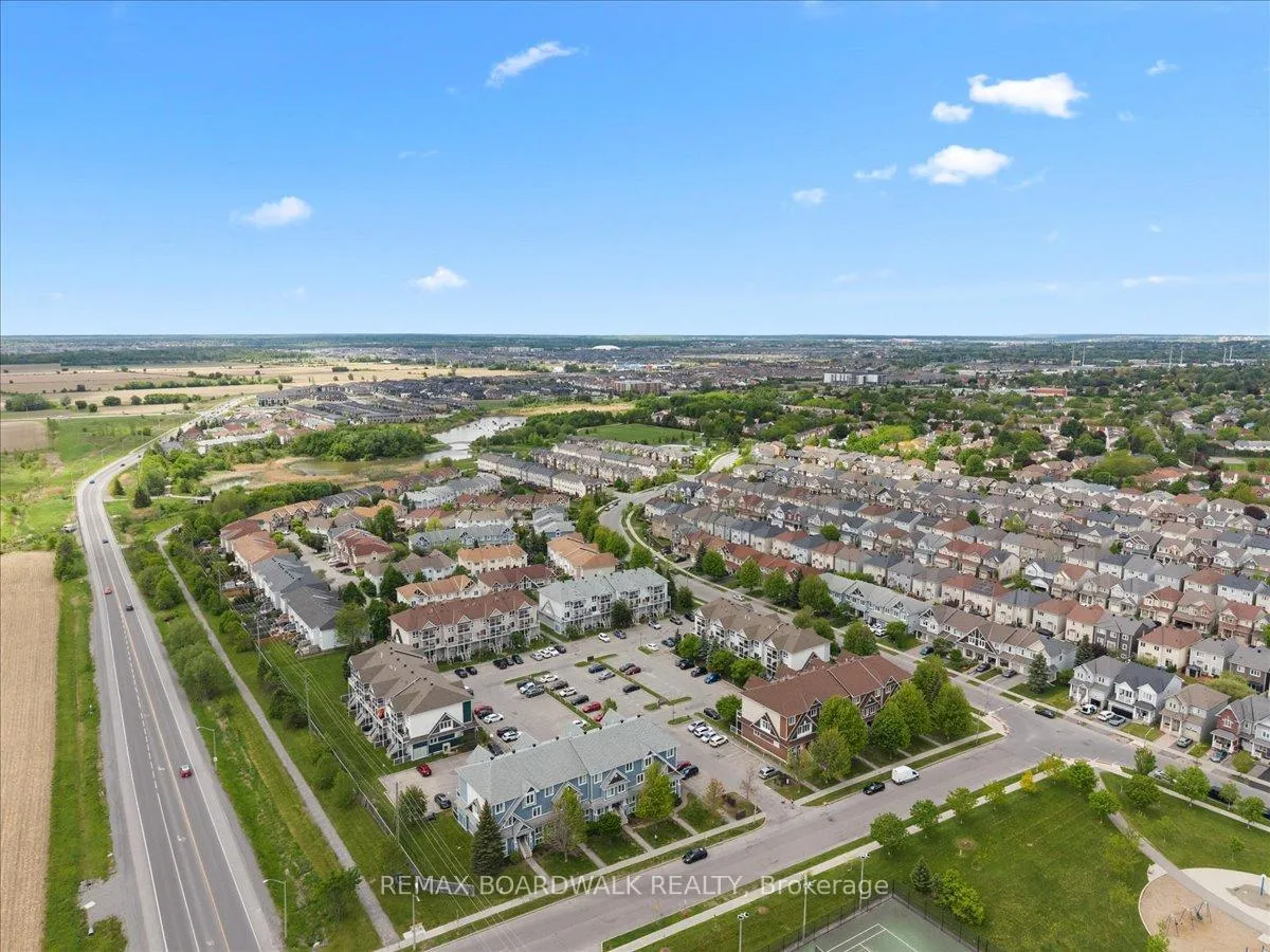 Photo 47 of 366 Crownridge Drive, Ottawa, Kanata - Emerald Meadows/Trailwest — HOMEH