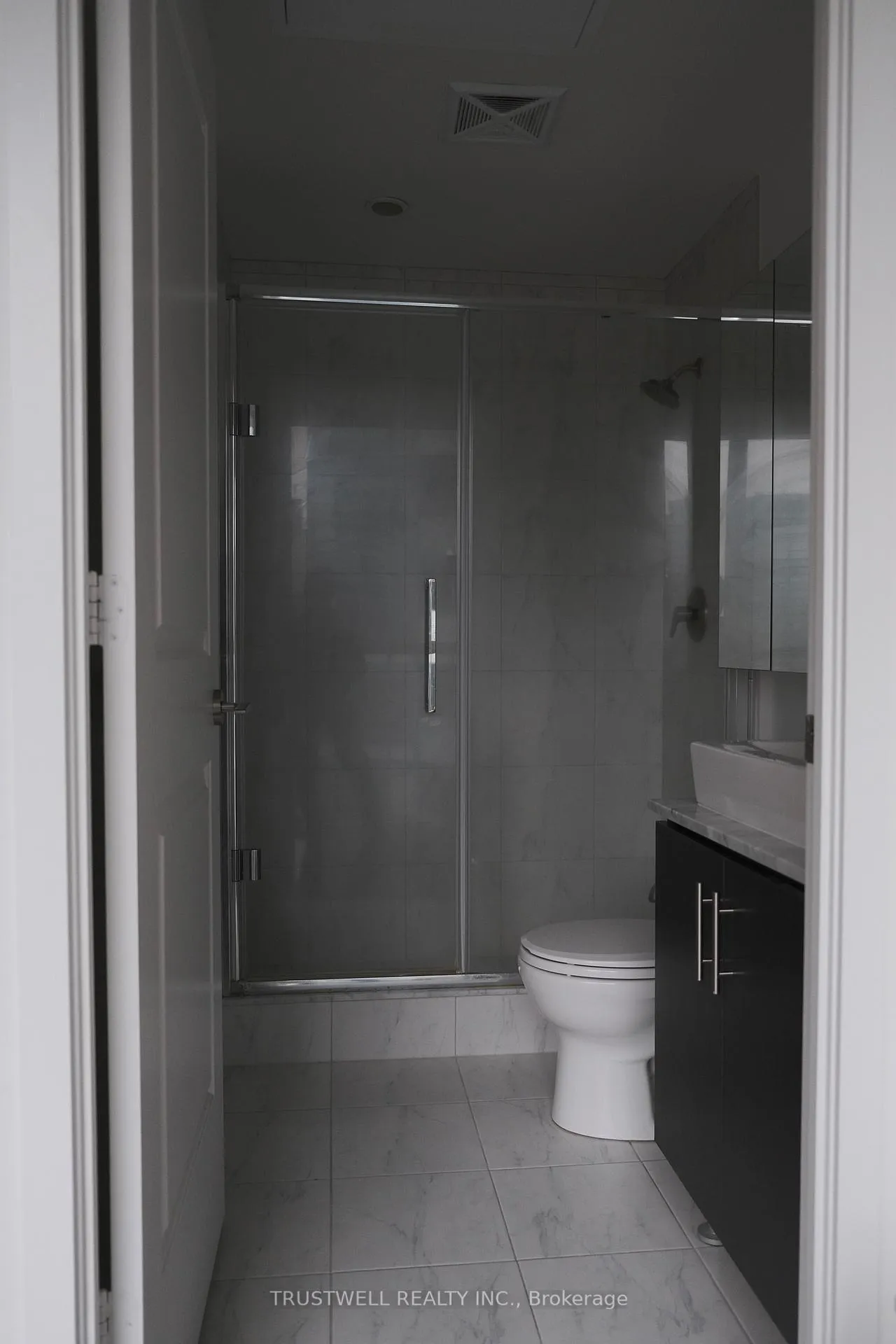 Photo 14 of Unit 1105, 1 The Esplanade, Toronto, Waterfront Communities — HOMEH