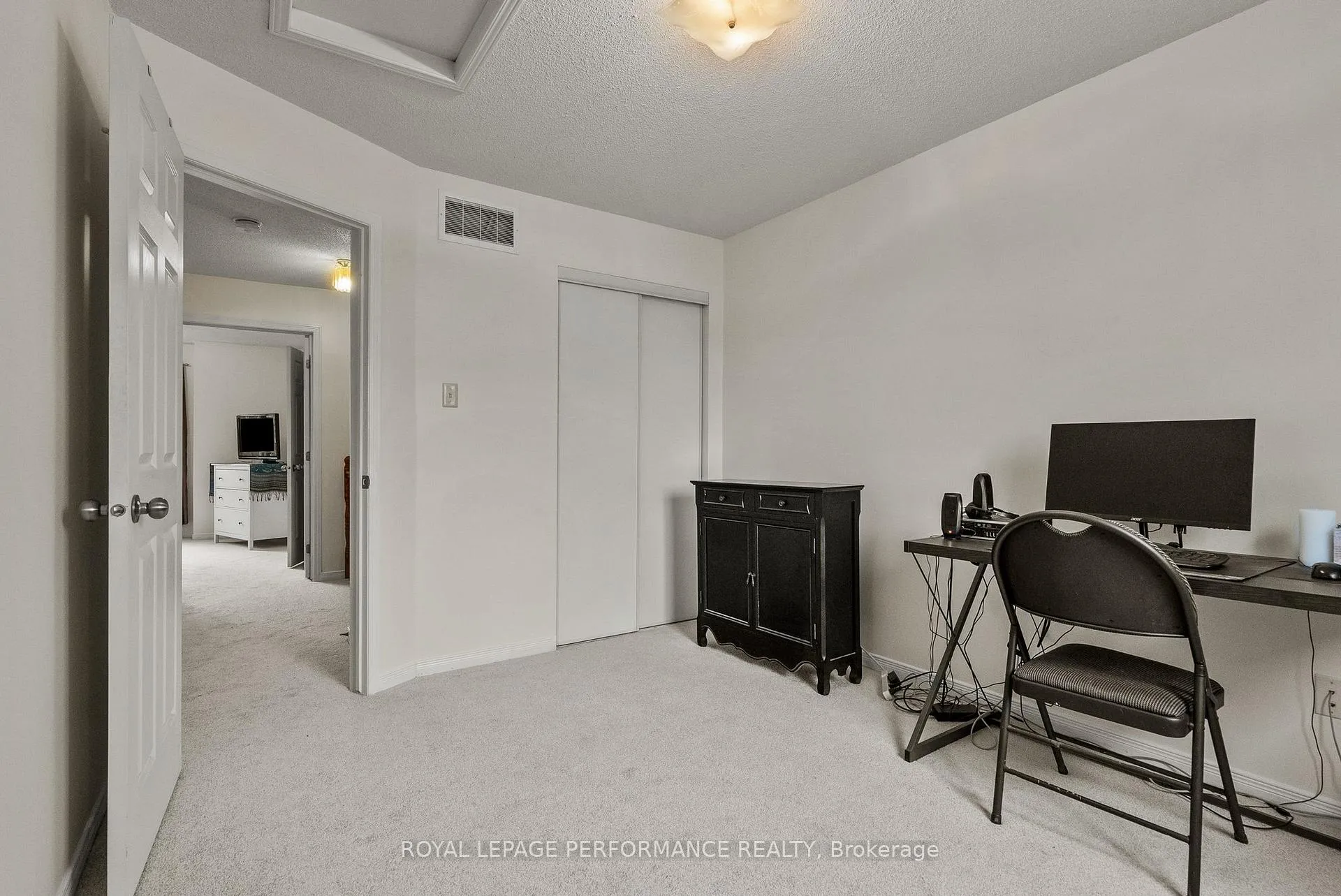 Photo 19 of 1071 Brasseur Crescent, Ottawa, Fallingbrook/Gardenway South — HOMEH