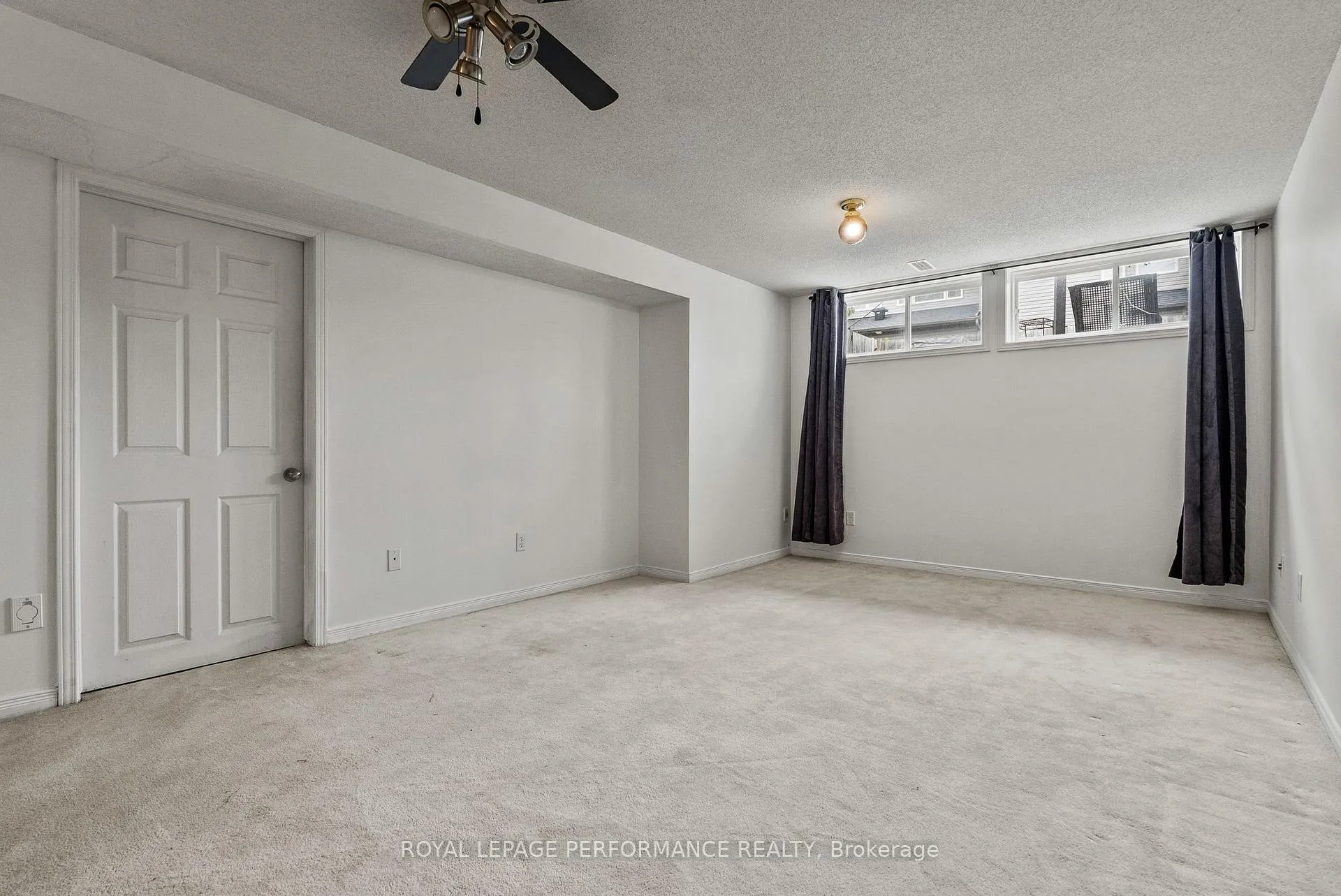 Photo 24 of 1071 Brasseur Crescent, Ottawa, Fallingbrook/Gardenway South — HOMEH