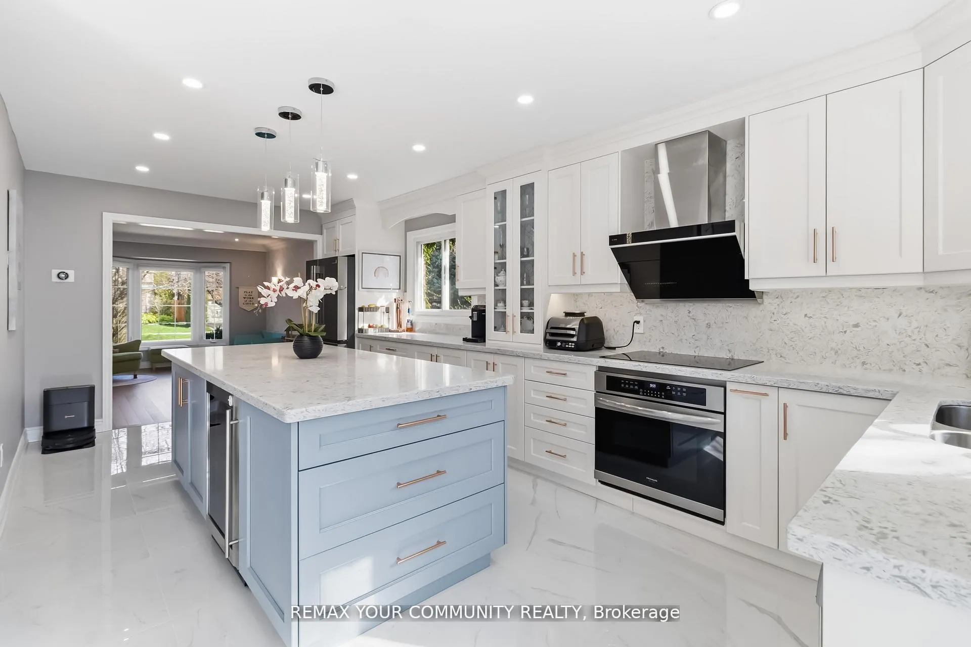 Photo 2 of 4184 Vermont Crescent, Burlington, Rose — HOMEH