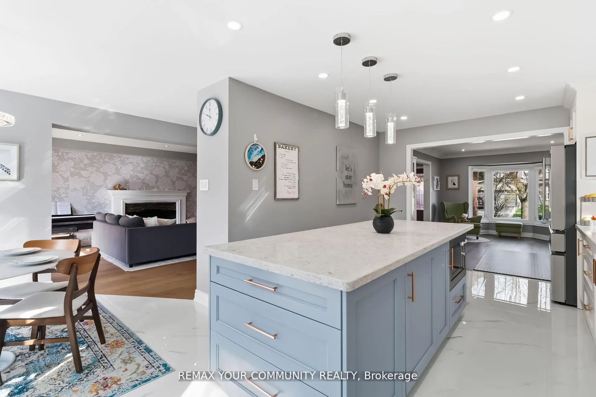 Photo 12 of 4184 Vermont Crescent, Burlington, Rose — HOMEH