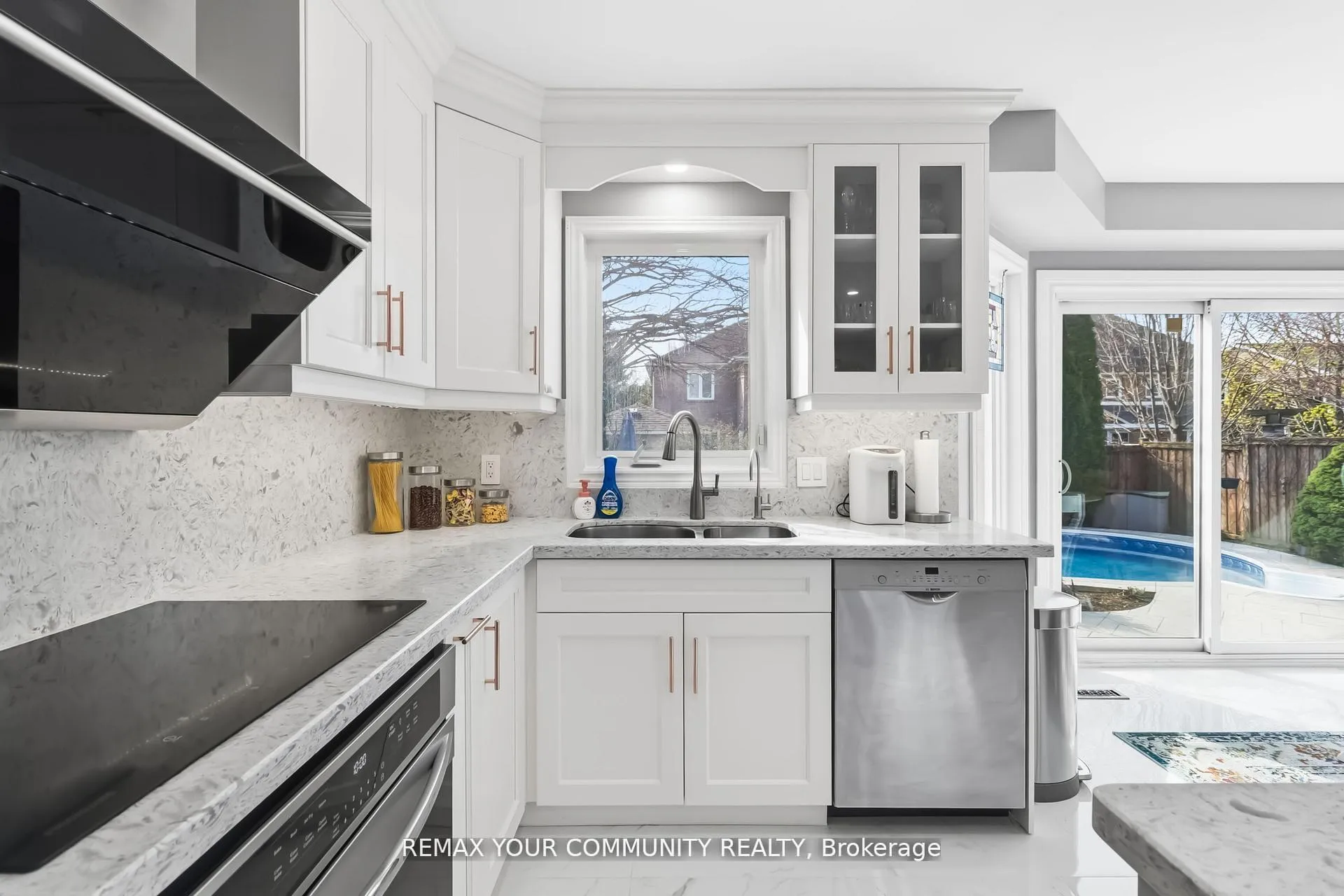 Photo 13 of 4184 Vermont Crescent, Burlington, Rose — HOMEH