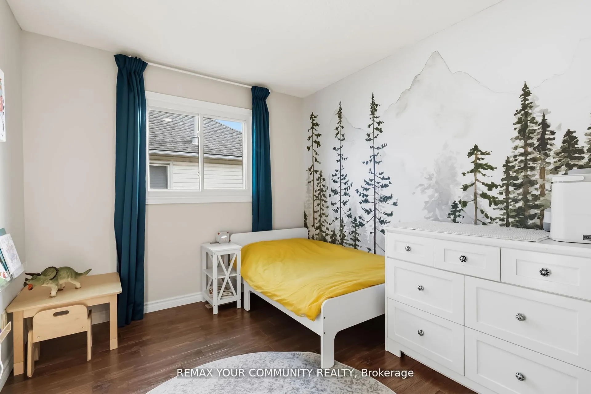 Photo 26 of 4184 Vermont Crescent, Burlington, Rose — HOMEH