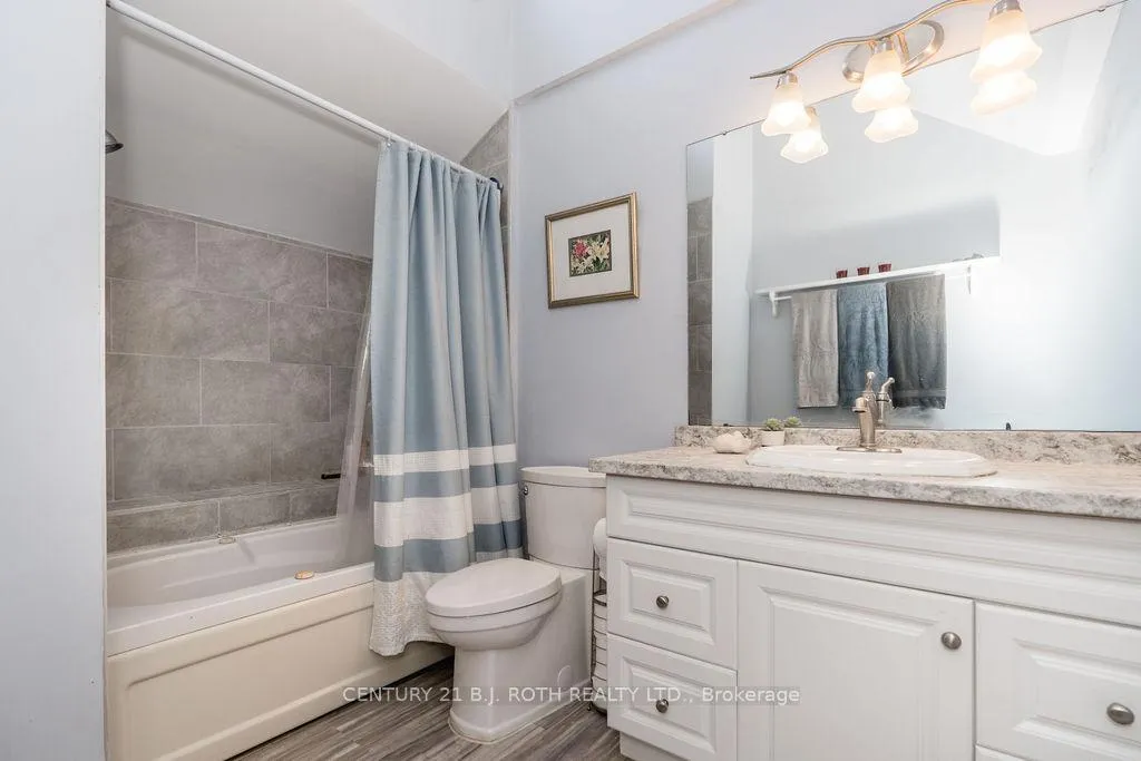 Photo 13 of 2823 Small Street, Innisfil, Stroud — HOMEH