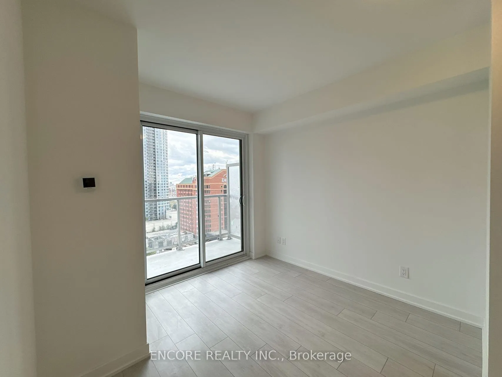 Photo 3 of Unit 1507, 2033 Kennedy Road, Scarborough, Agincourt South-Malvern West — HOMEH