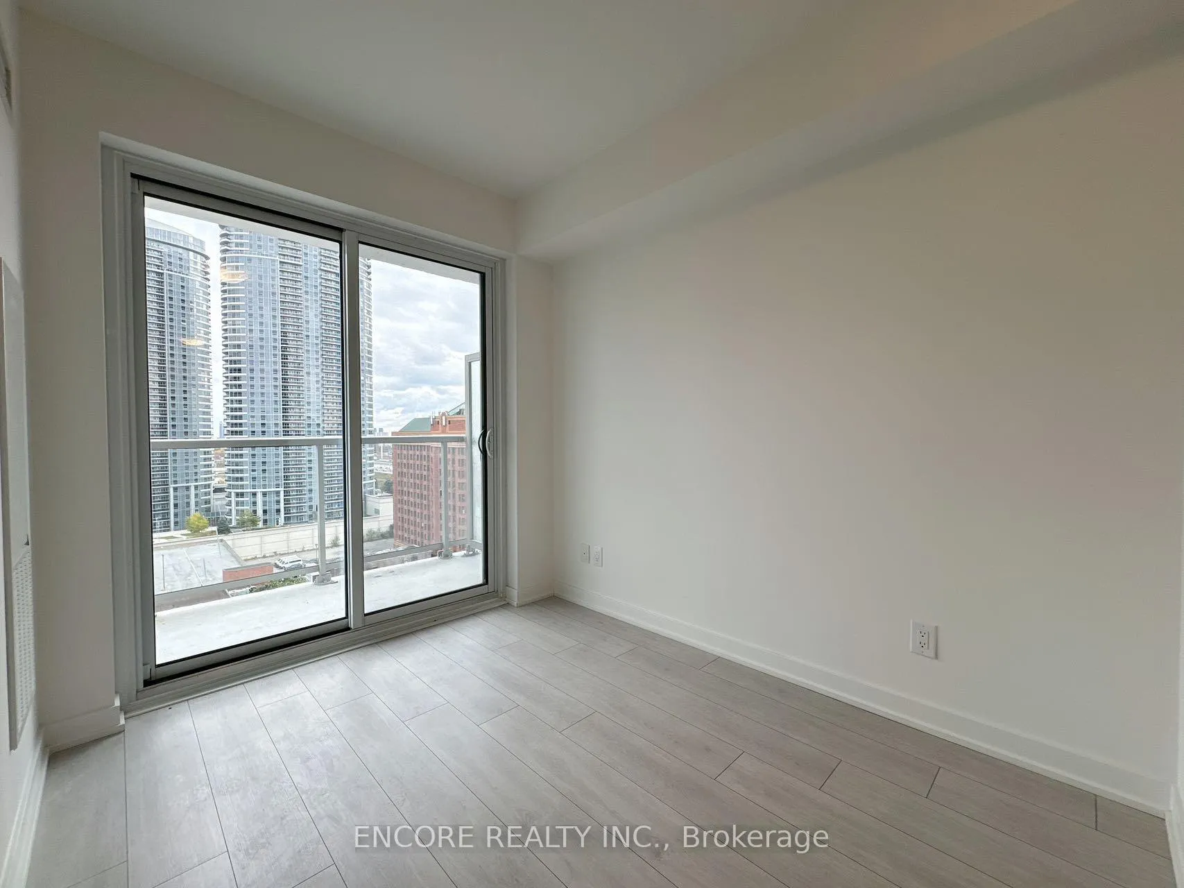 Photo 5 of Unit 1507, 2033 Kennedy Road, Scarborough, Agincourt South-Malvern West — HOMEH