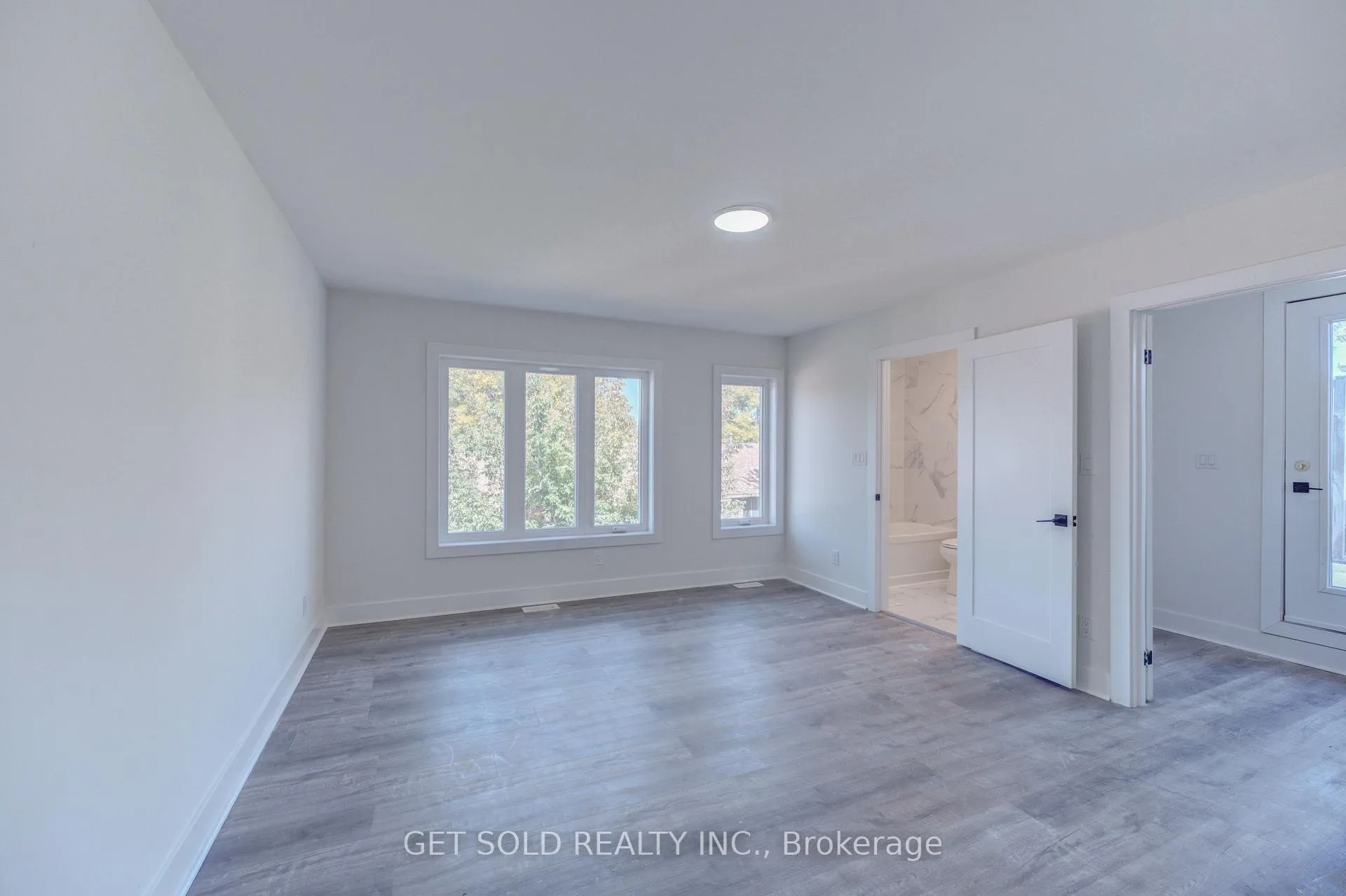 Photo 10 of Unit 5, 6701 Thorold Stone Road, Niagara Falls, Stamford — HOMEH
