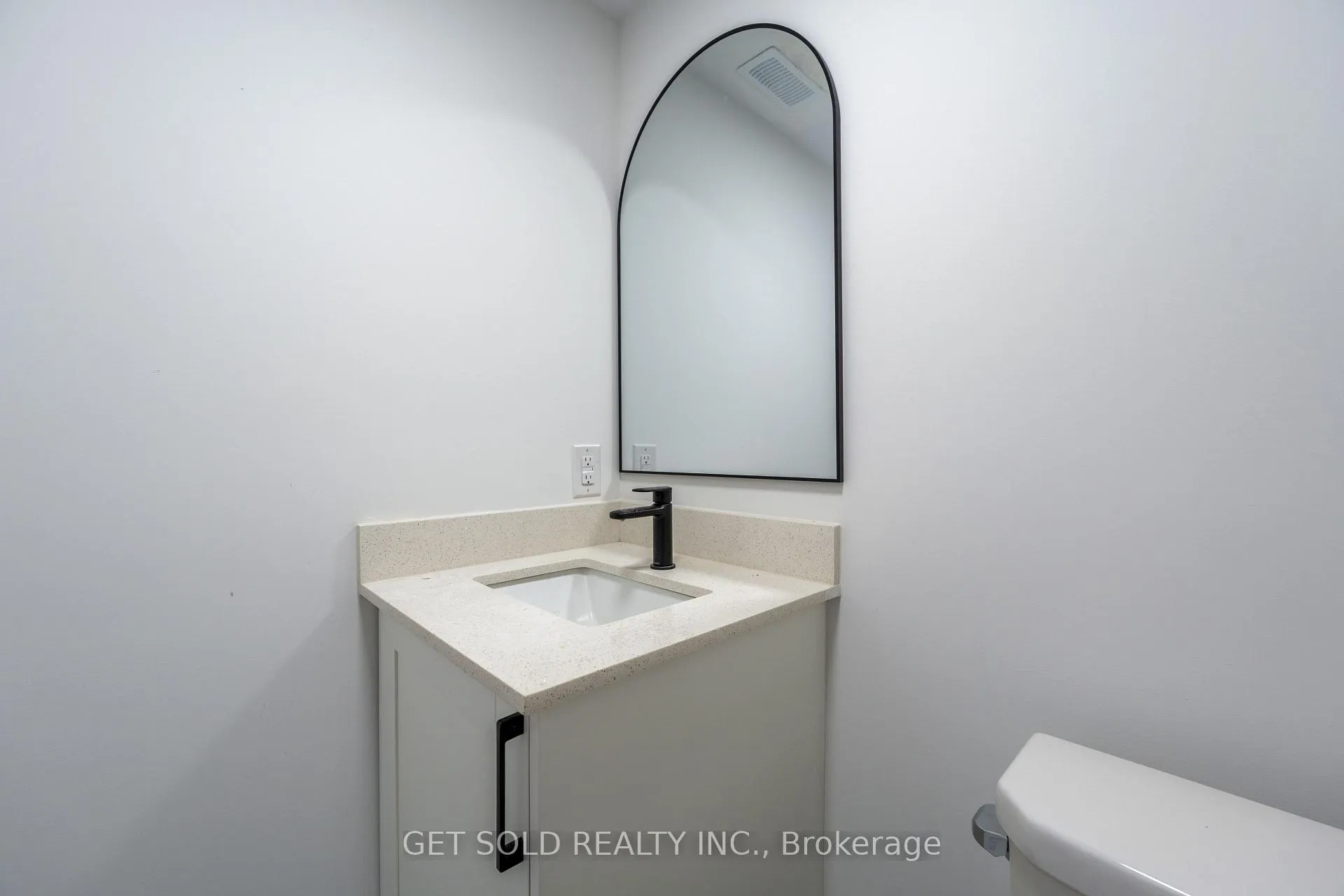 Photo 11 of Unit 5, 6701 Thorold Stone Road, Niagara Falls, Stamford — HOMEH