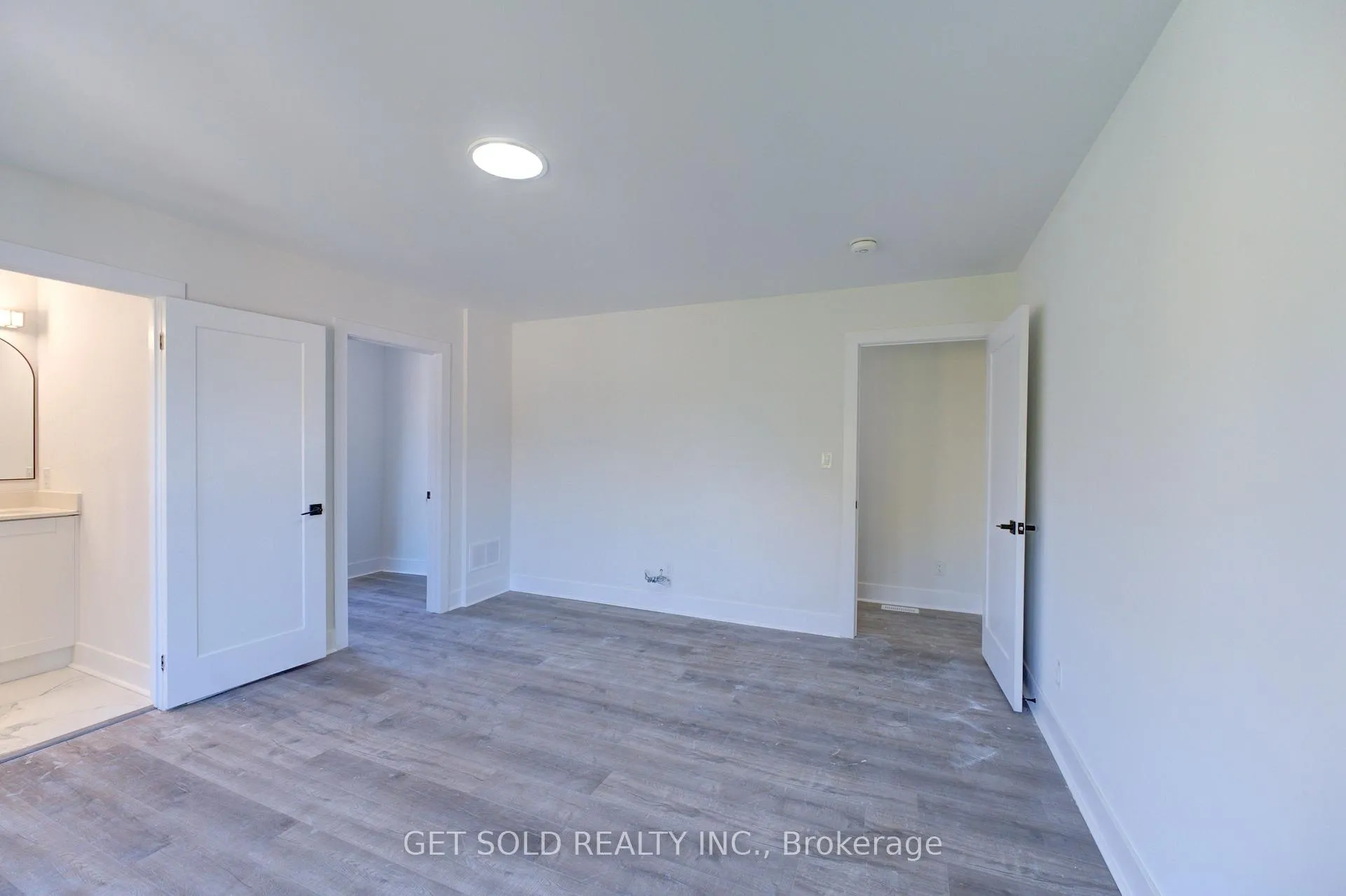 Photo 14 of Unit 5, 6701 Thorold Stone Road, Niagara Falls, Stamford — HOMEH