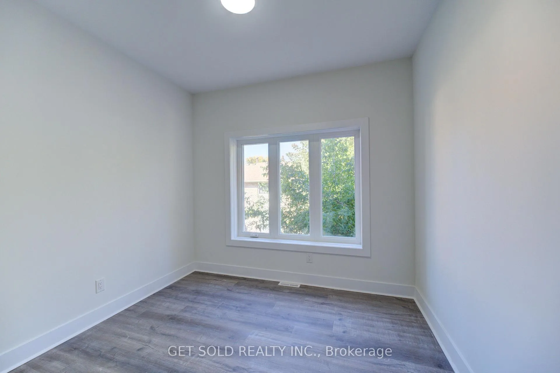 Photo 21 of Unit 5, 6701 Thorold Stone Road, Niagara Falls, Stamford — HOMEH