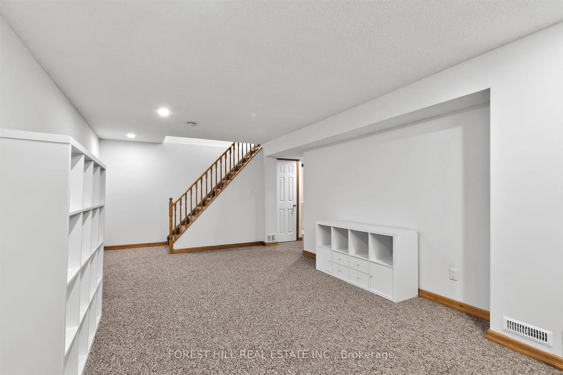 Photo 28 of 51 Winston Crescent, Whitby, Blue Grass Meadows — HOMEH