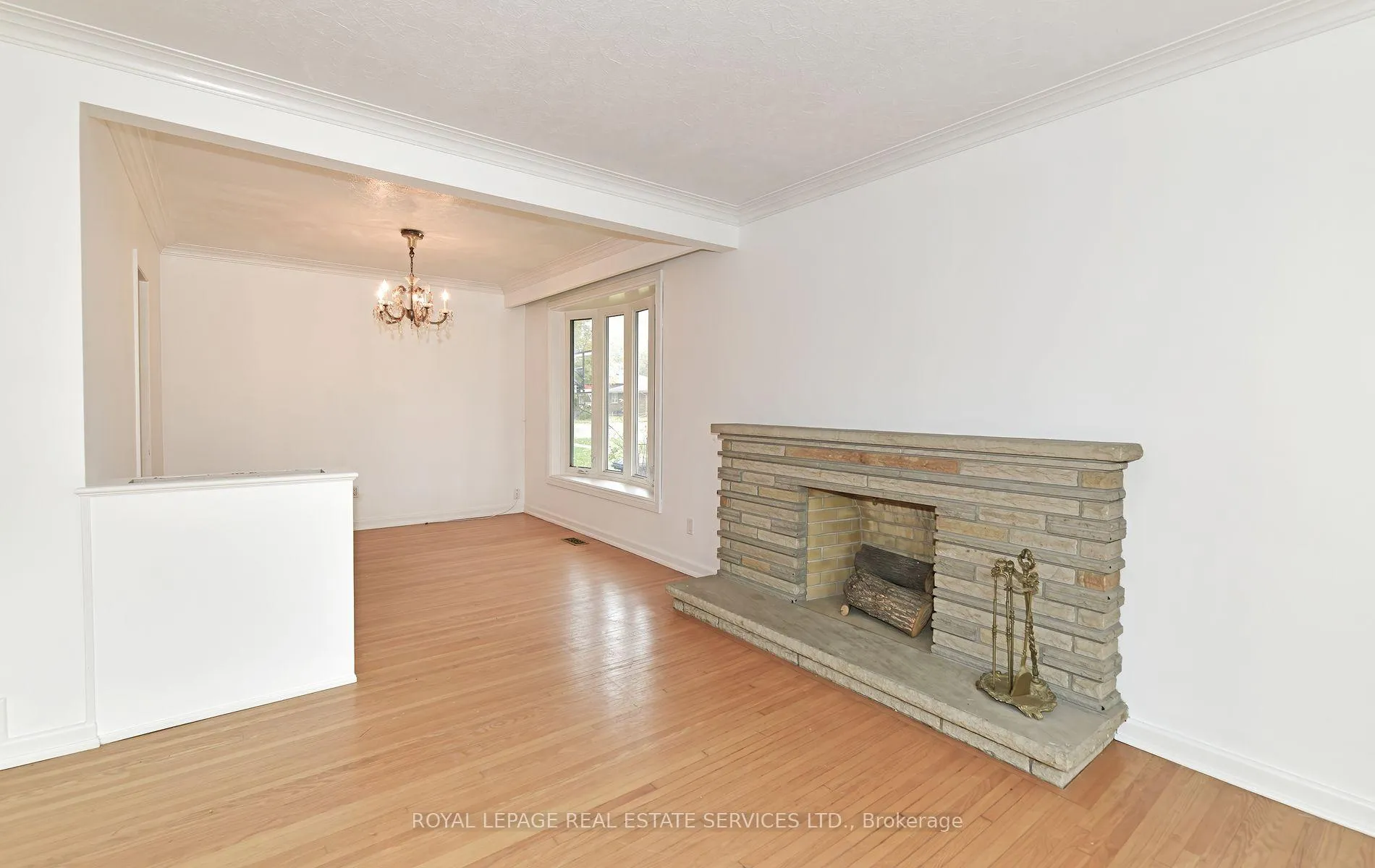 Photo 6 of 3 Kellogg Street, Etobicoke, Stonegate-Queensway — HOMEH