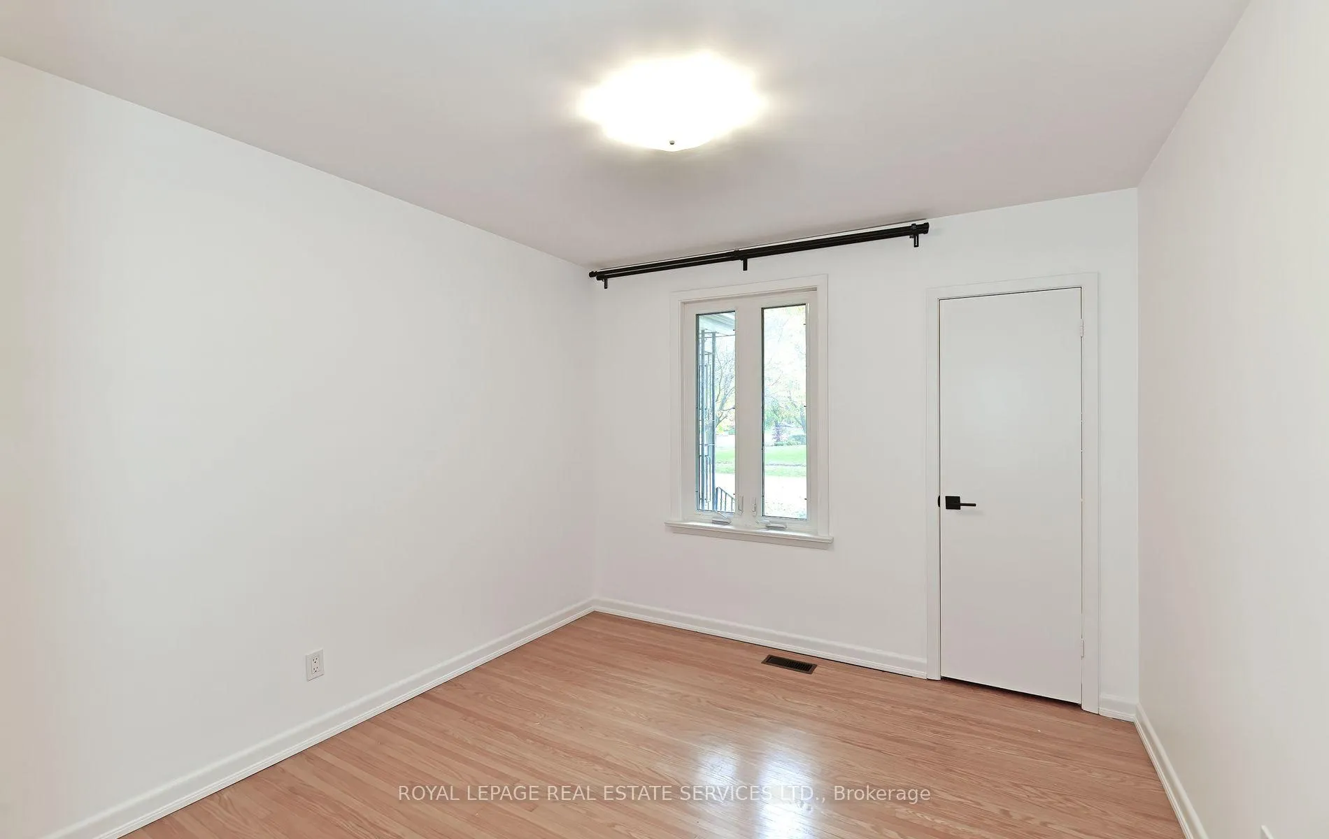 Photo 15 of 3 Kellogg Street, Etobicoke, Stonegate-Queensway — HOMEH
