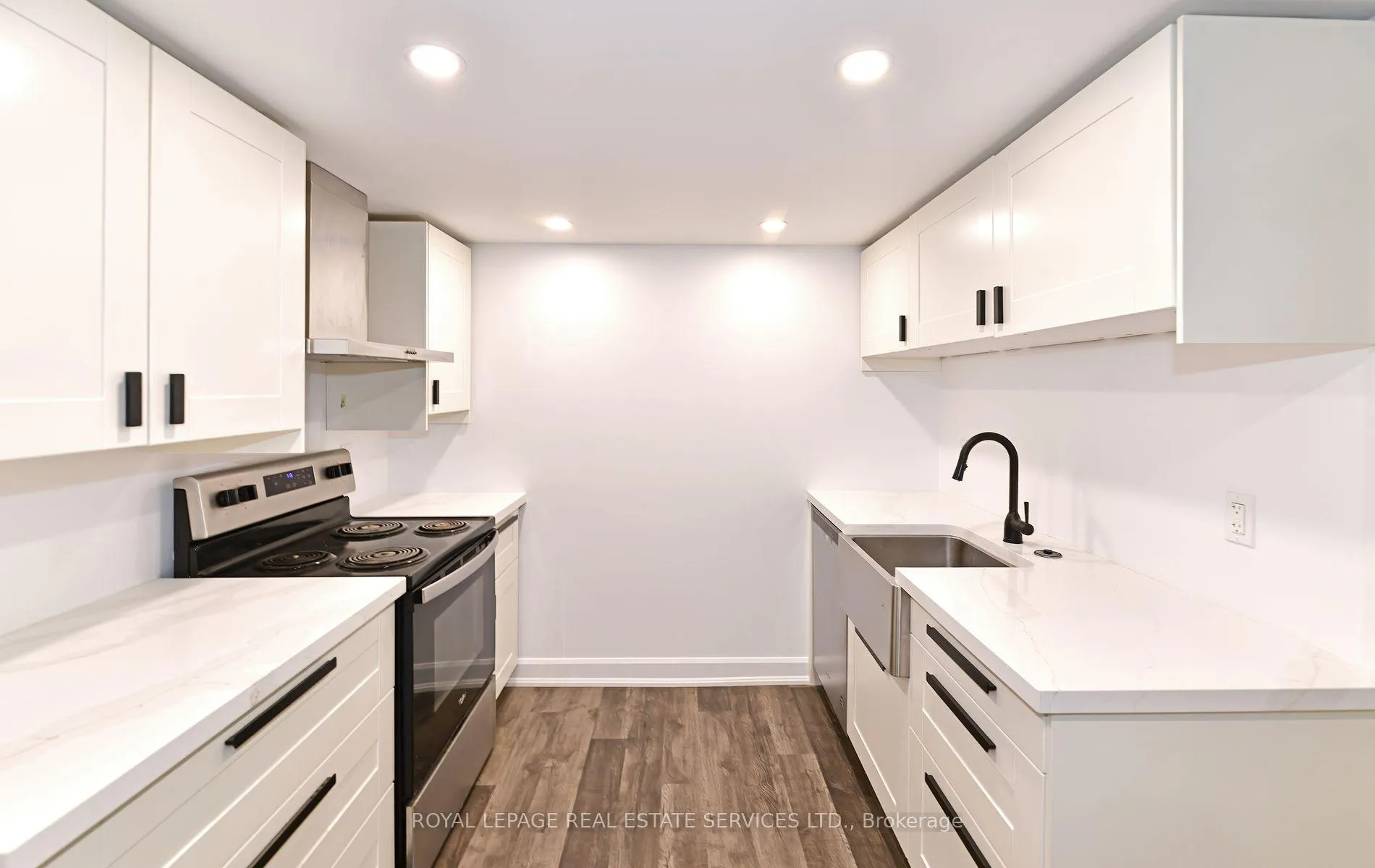 Photo 20 of 3 Kellogg Street, Etobicoke, Stonegate-Queensway — HOMEH