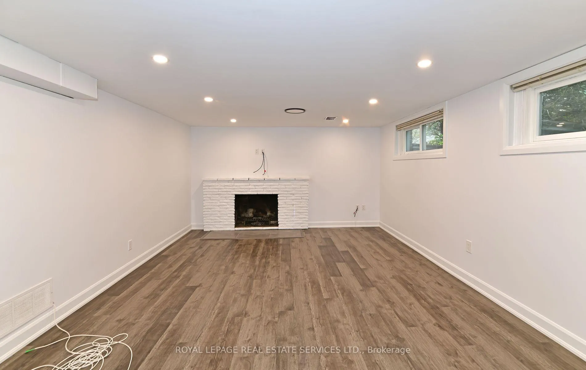 Photo 23 of 3 Kellogg Street, Etobicoke, Stonegate-Queensway — HOMEH