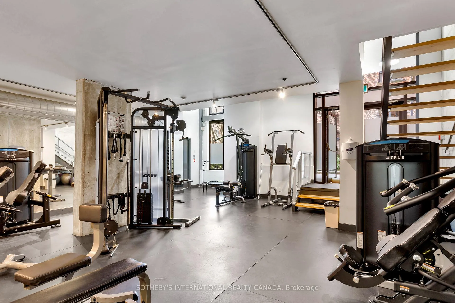 Photo 27 of Unit 402, 369 Sorauren Avenue, Toronto, Roncesvalles — HOMEH