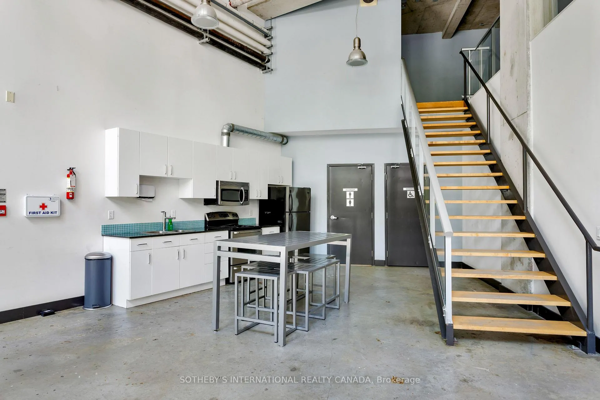 Photo 29 of Unit 402, 369 Sorauren Avenue, Toronto, Roncesvalles — HOMEH