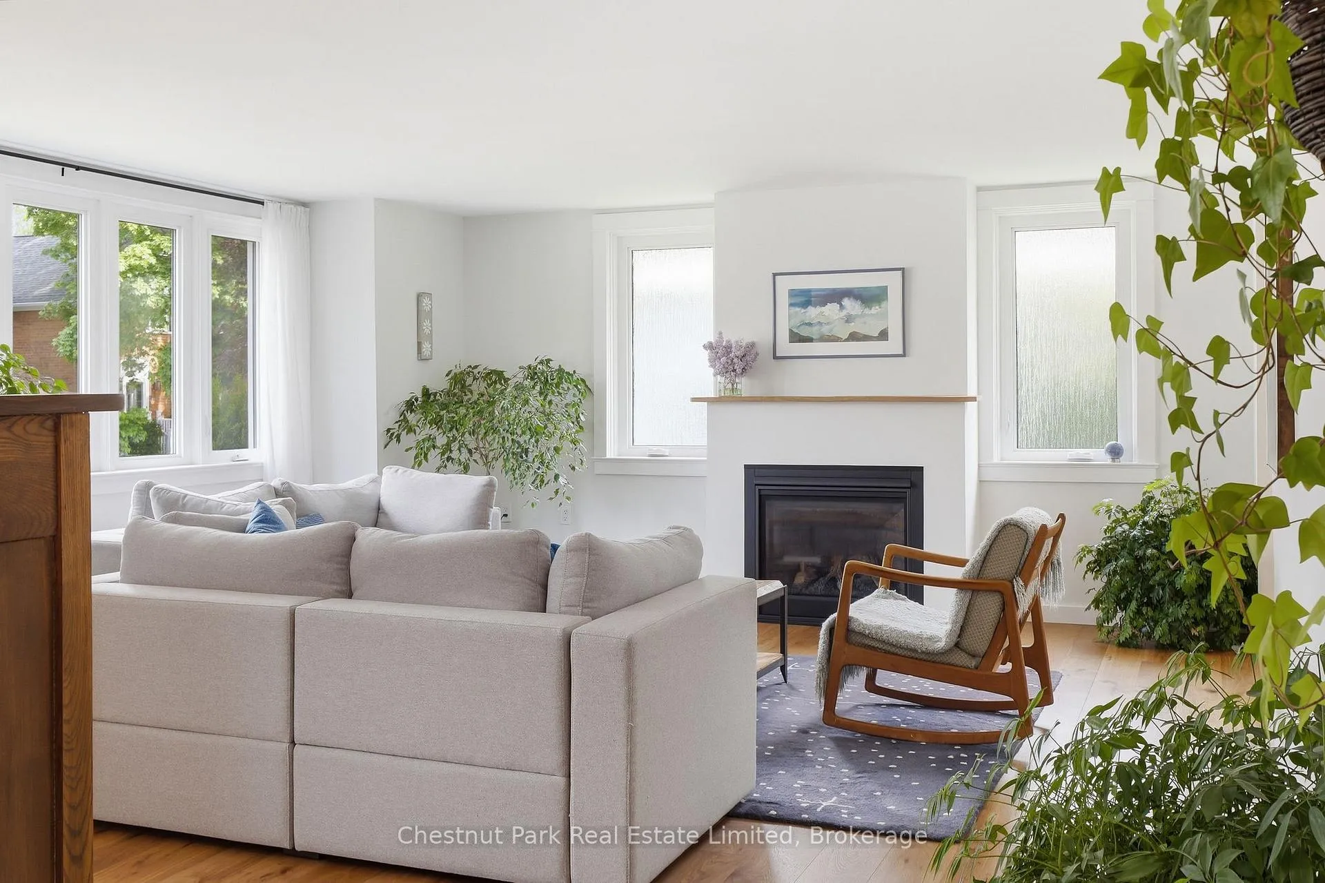 Photo 9 of 16 Jane Street, Prince Edward County, Picton Ward — HOMEH