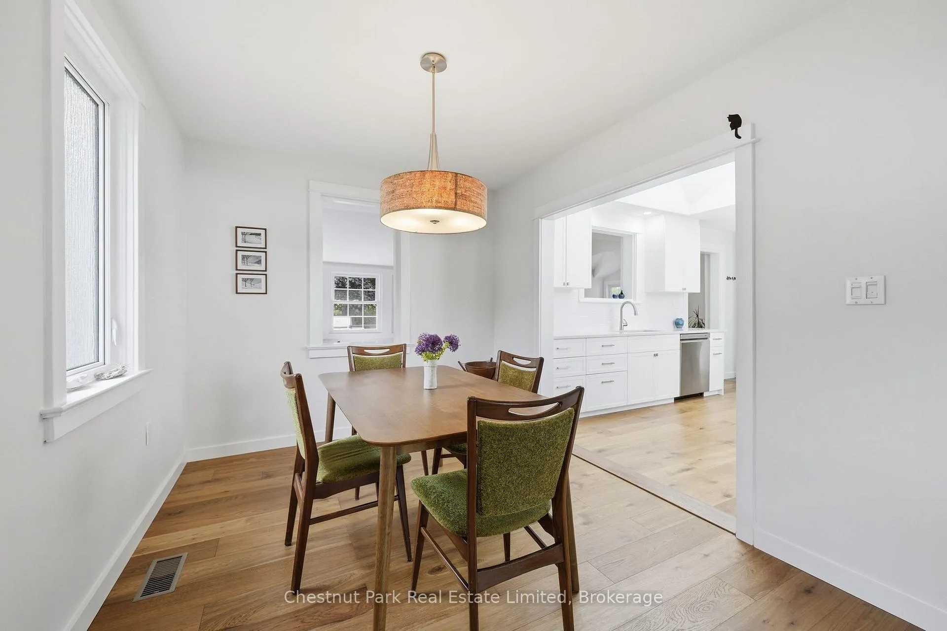 Photo 11 of 16 Jane Street, Prince Edward County, Picton Ward — HOMEH