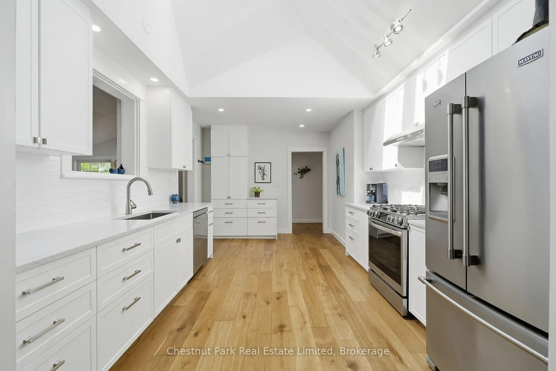 Photo 14 of 16 Jane Street, Prince Edward County, Picton Ward — HOMEH