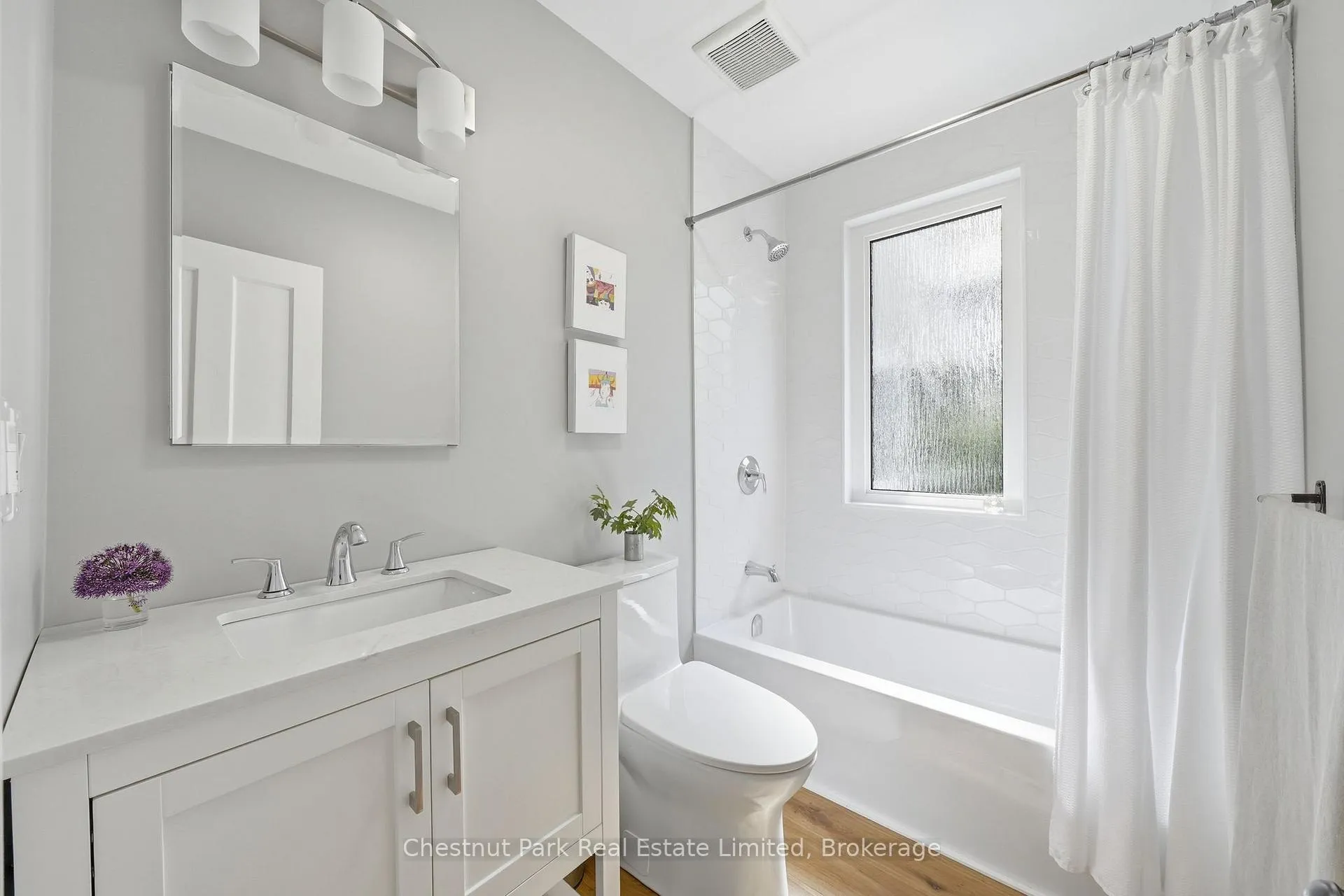 Photo 22 of 16 Jane Street, Prince Edward County, Picton Ward — HOMEH