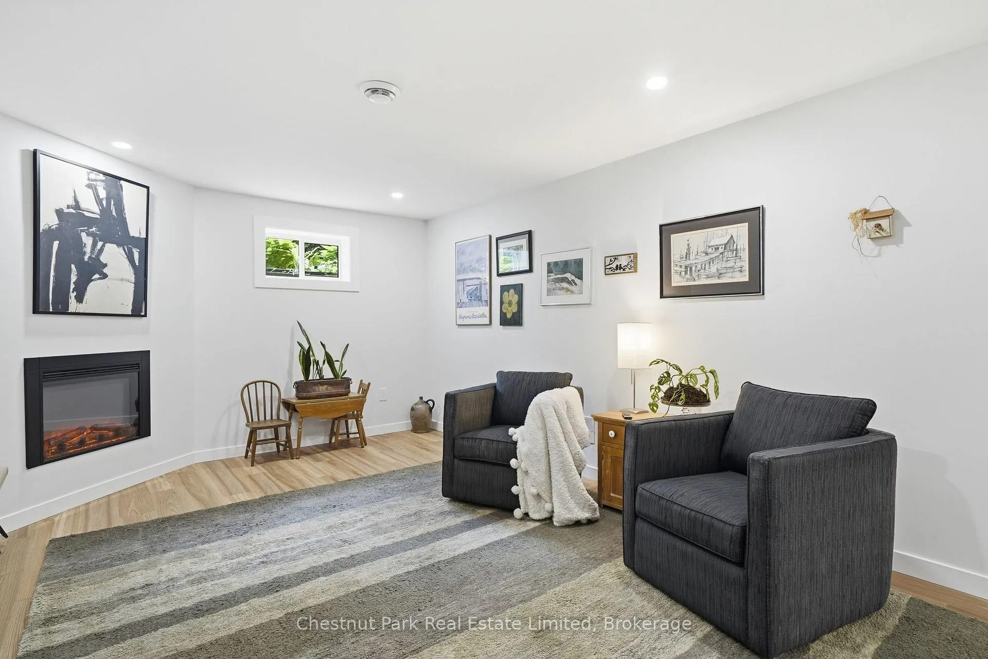 Photo 32 of 16 Jane Street, Prince Edward County, Picton Ward — HOMEH