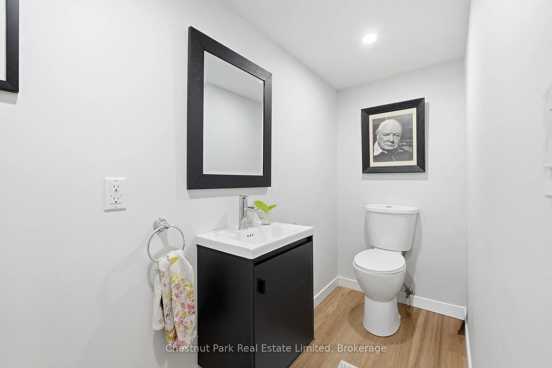 Photo 34 of 16 Jane Street, Prince Edward County, Picton Ward — HOMEH