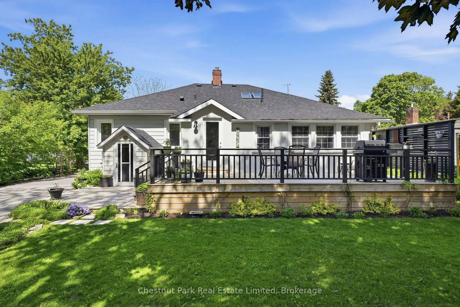 Photo 37 of 16 Jane Street, Prince Edward County, Picton Ward — HOMEH