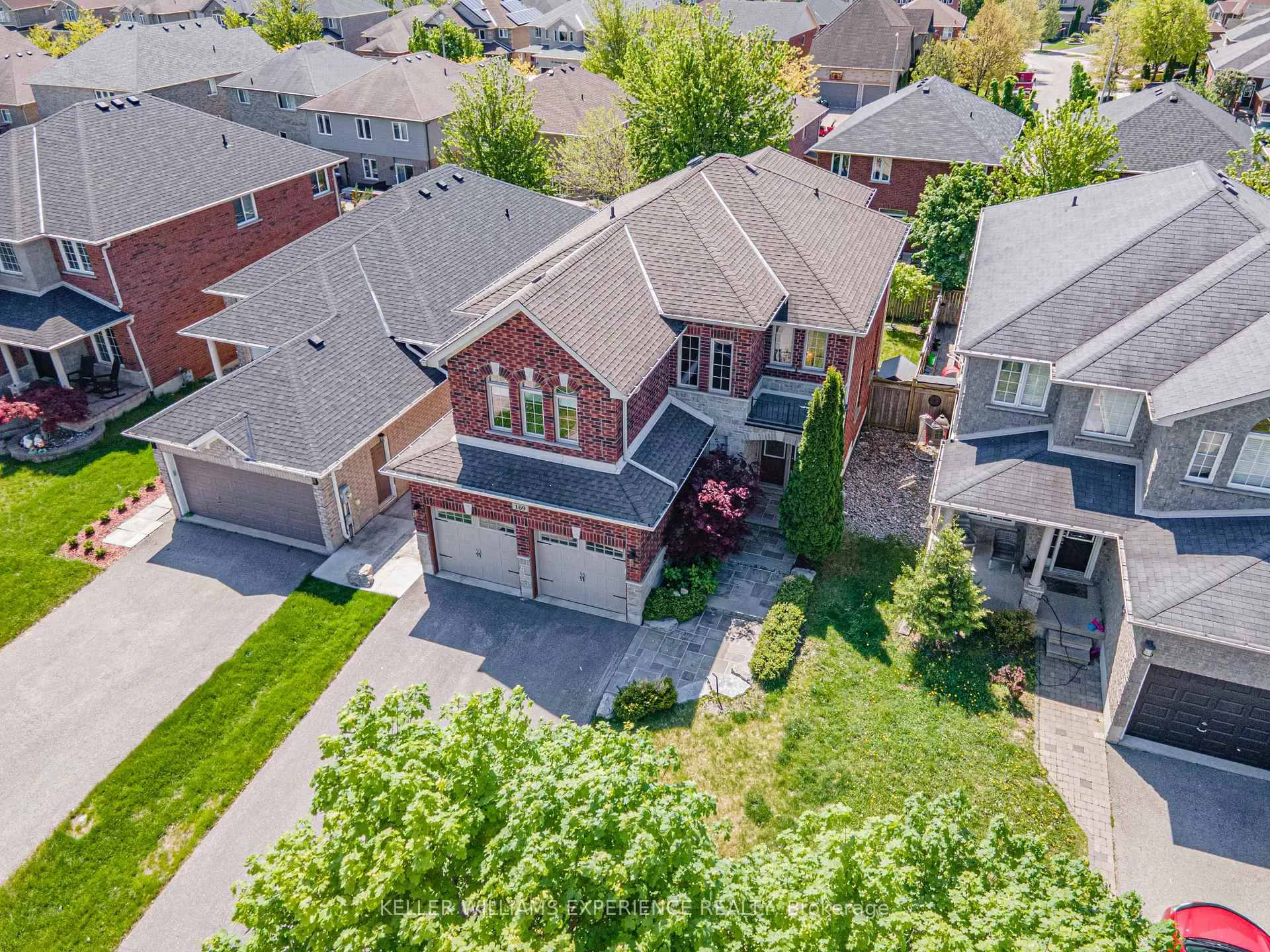 Photo 4 of 169 Birkhall Place, Barrie, Innis-Shore — HOMEH