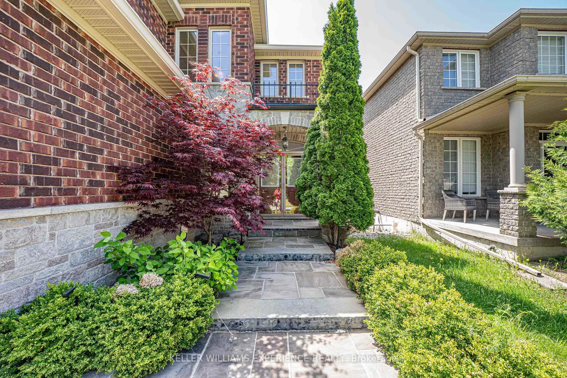 Photo 5 of 169 Birkhall Place, Barrie, Innis-Shore — HOMEH