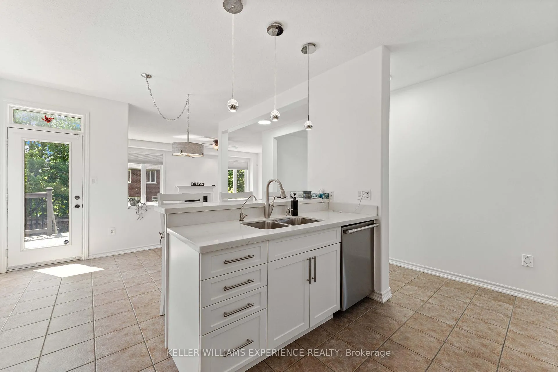Photo 12 of 169 Birkhall Place, Barrie, Innis-Shore — HOMEH