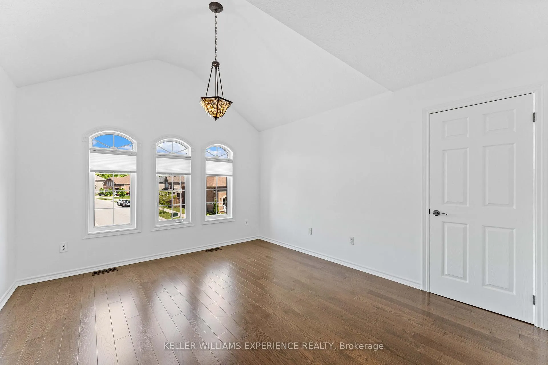 Photo 26 of 169 Birkhall Place, Barrie, Innis-Shore — HOMEH