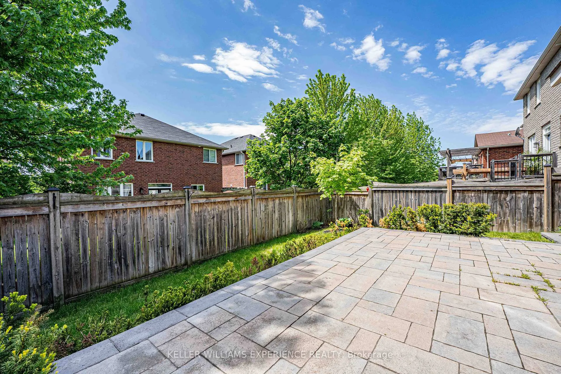 Photo 30 of 169 Birkhall Place, Barrie, Innis-Shore — HOMEH