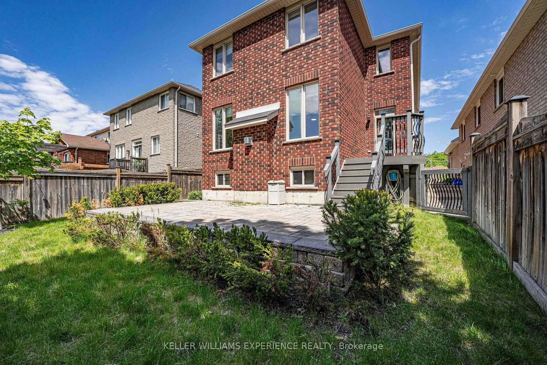 Photo 33 of 169 Birkhall Place, Barrie, Innis-Shore — HOMEH