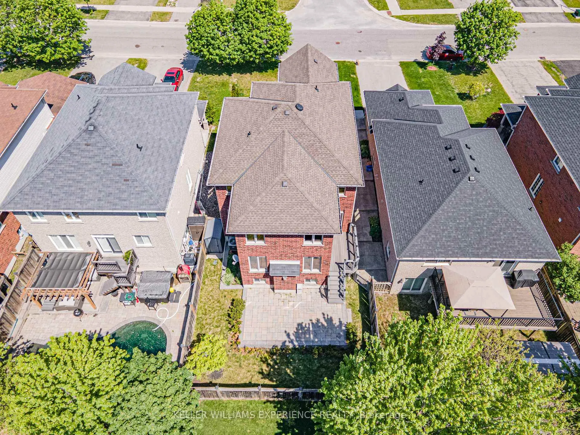 Photo 34 of 169 Birkhall Place, Barrie, Innis-Shore — HOMEH