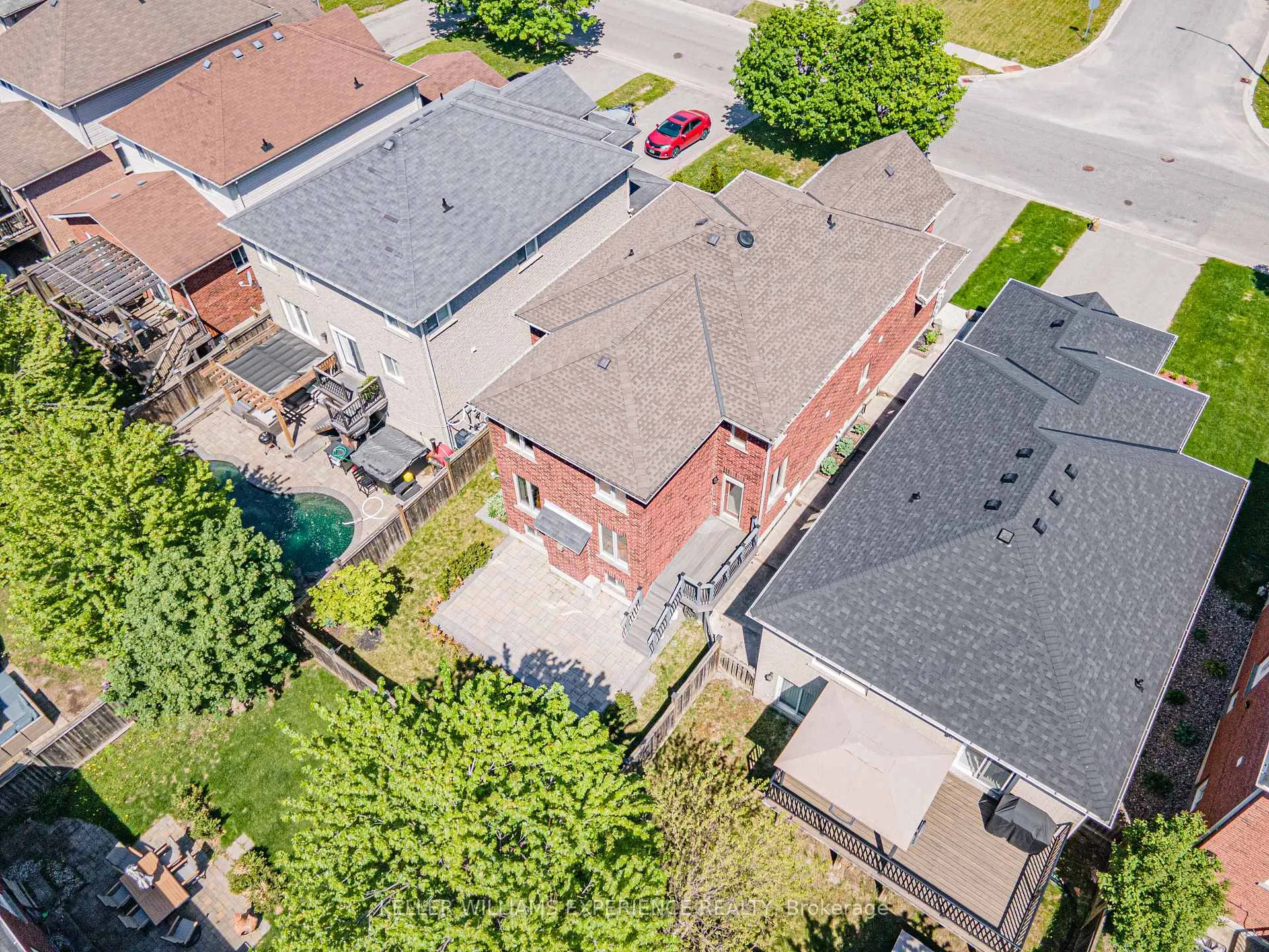 Photo 35 of 169 Birkhall Place, Barrie, Innis-Shore — HOMEH