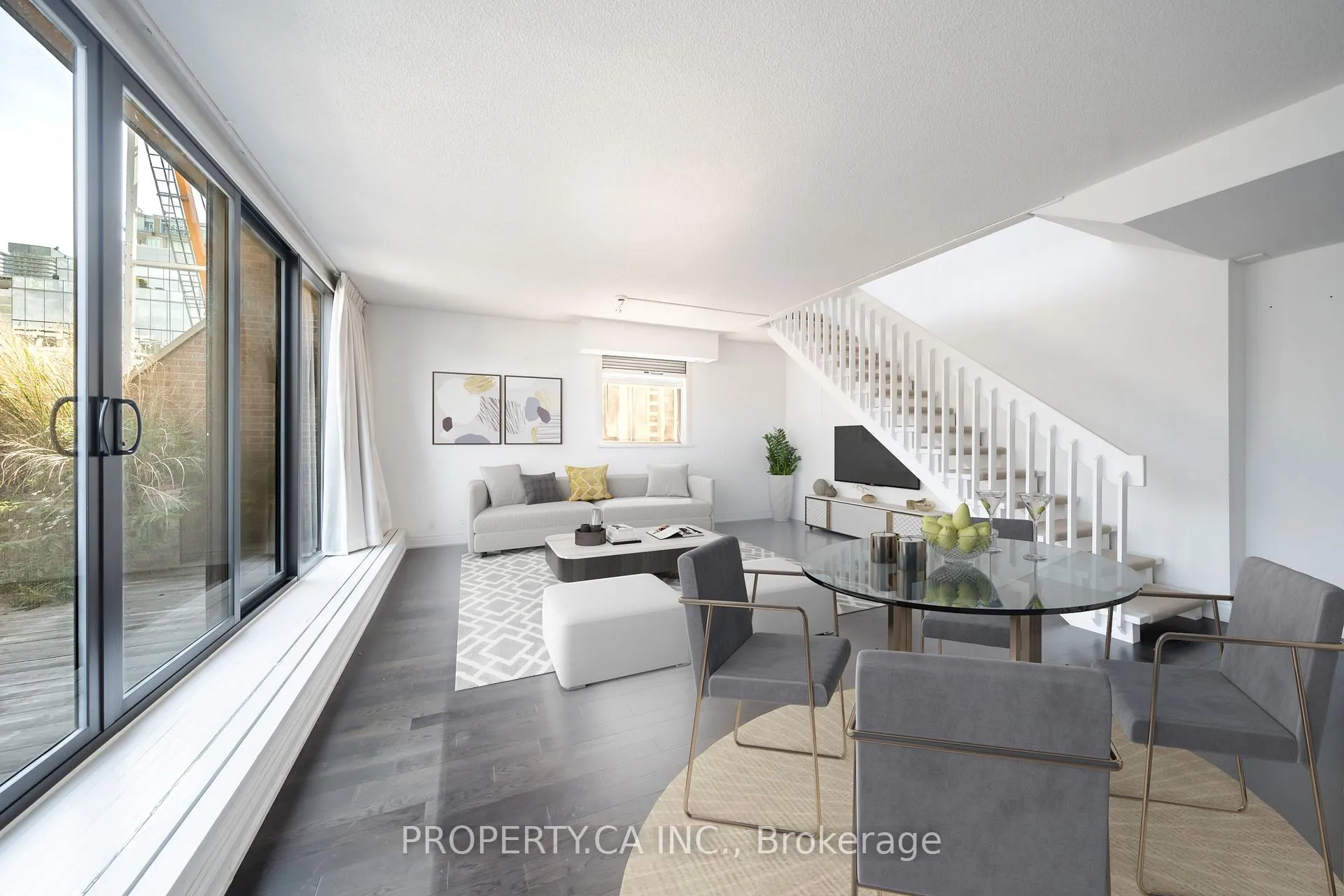Photo 3 of Unit 606, 55a Avenue Road, Toronto, The Annex — HOMEH