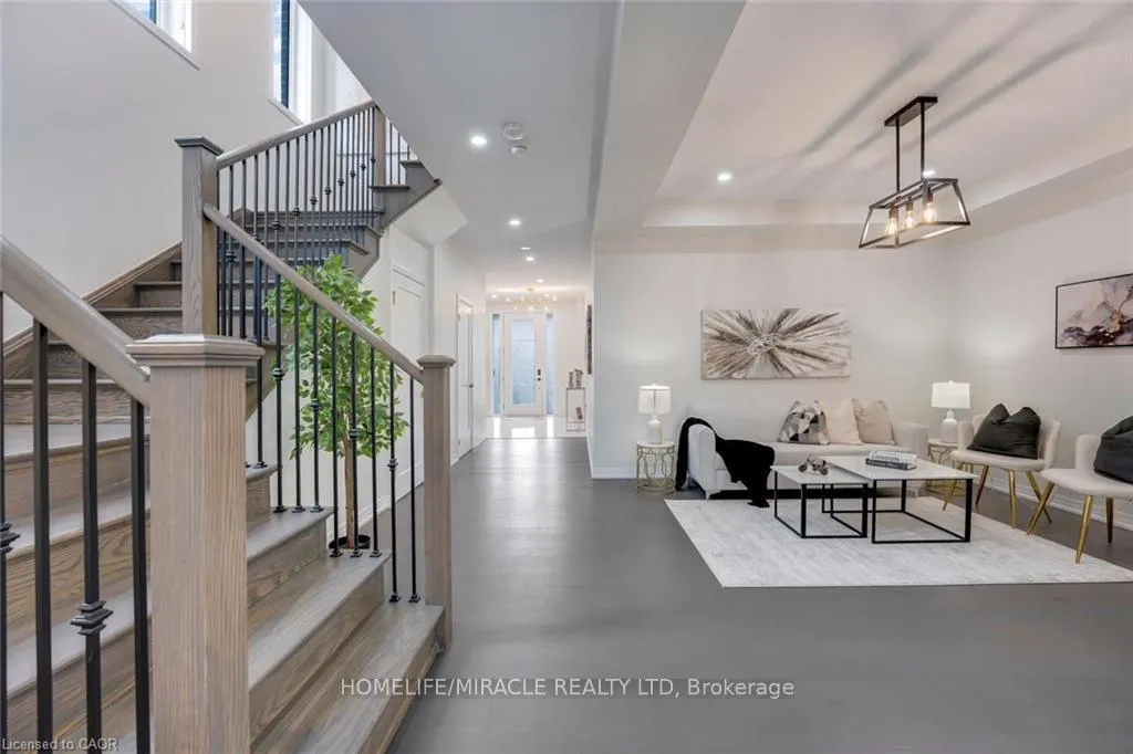 Photo 9 of 116 Crossmore Crescent, Waterloo — HOMEH