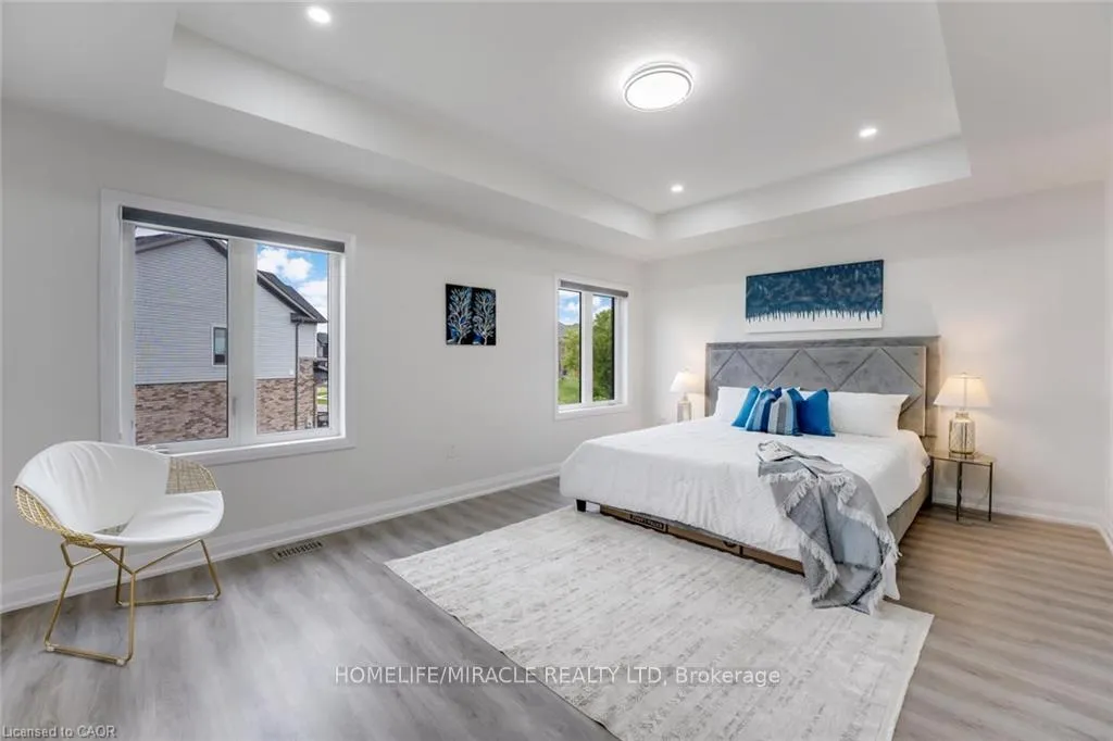 Photo 21 of 116 Crossmore Crescent, Waterloo — HOMEH