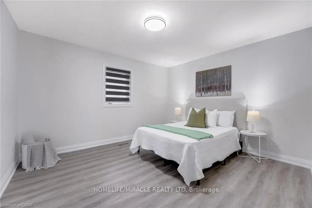 Photo 27 of 116 Crossmore Crescent, Waterloo — HOMEH
